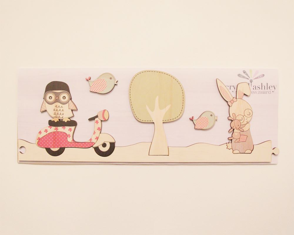 Enchanting jigsaw strip wall art for little girls, adding playful charm and creativity to bedrooms and playrooms.