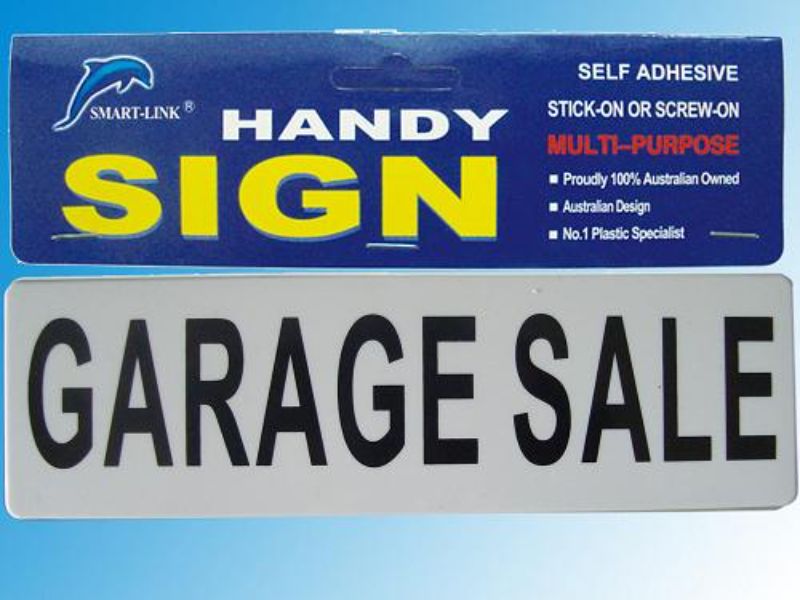 Plastic Sign - GARAGE SALE (Set of 12)