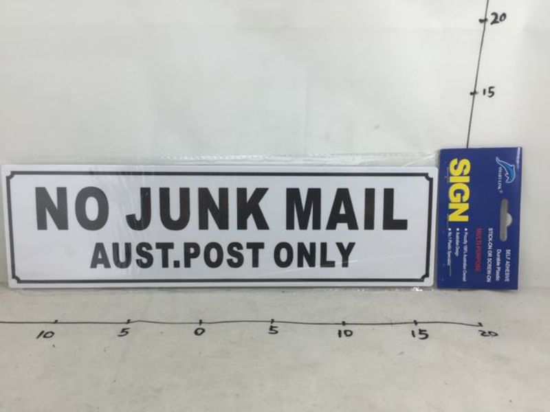 Plastic Sign - NO JUNK MAIL Black/White (Set of 6)