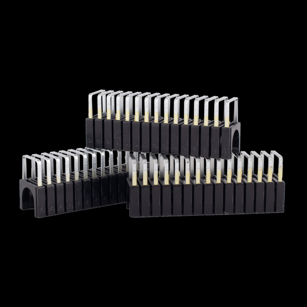 ARROW T59 insulated black staples for secure cable management, ideal for professionals and DIY projects.