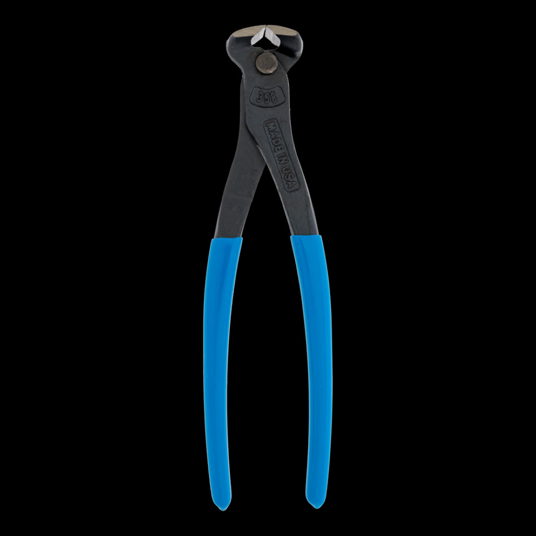 CHANNELLOCK 205mm End Cutting Plier with Xtreme Leverage Technology, forged high carbon steel, and ergonomic grips for efficient cutting.