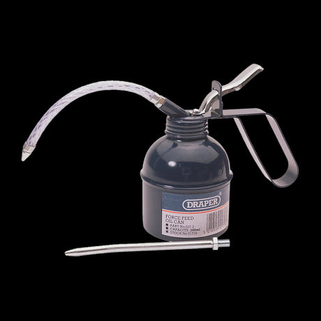 Draper 300ml Force Feed Oil Can with flexible spout for precise lubrication in hard-to-reach areas.
