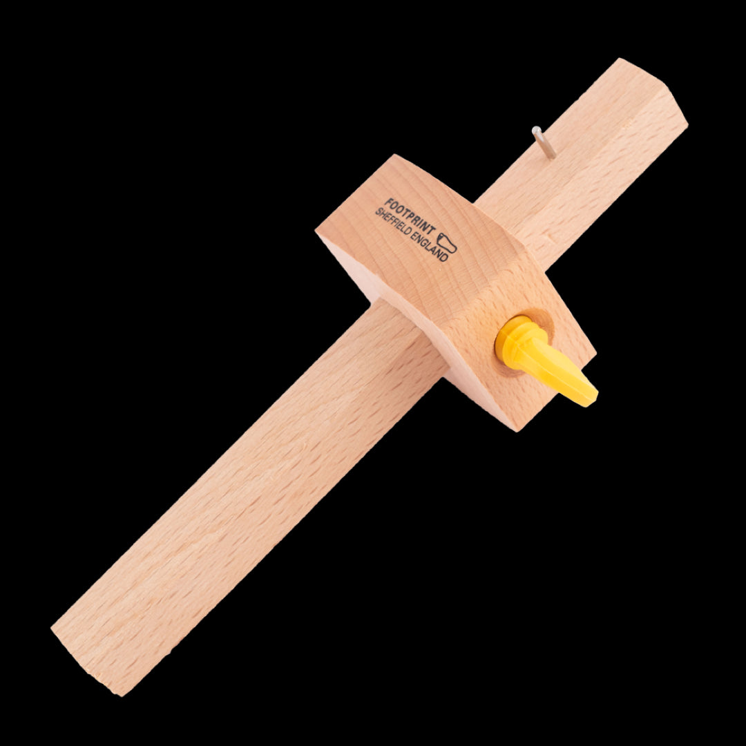 FOOTPRINT Marking Gauge: A durable tool for precise wood marking with a hardened steel pin and beechwood construction.