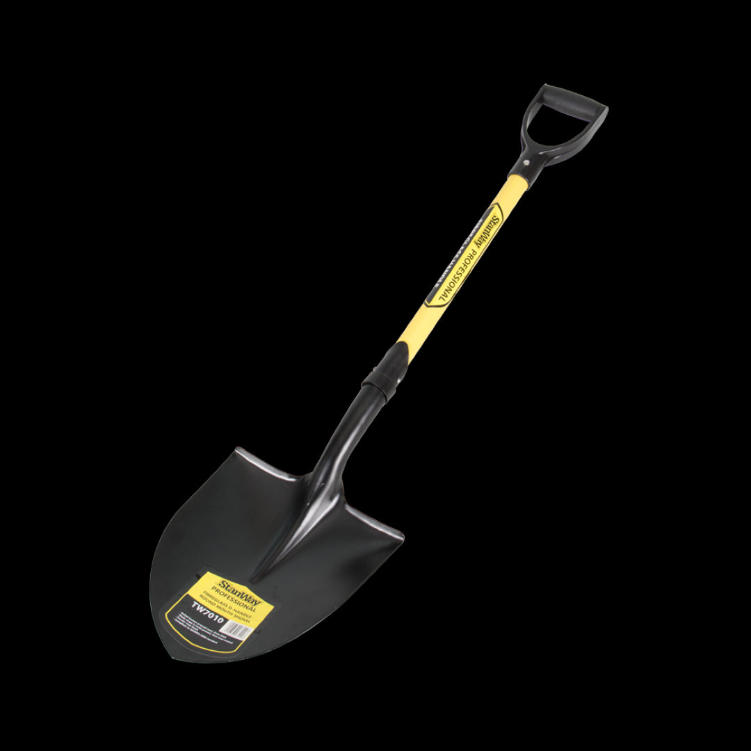 STANWAY Round Mouth Shovel with fibreglass D-handle, designed for efficient soil movement and digging in landscaping tasks.