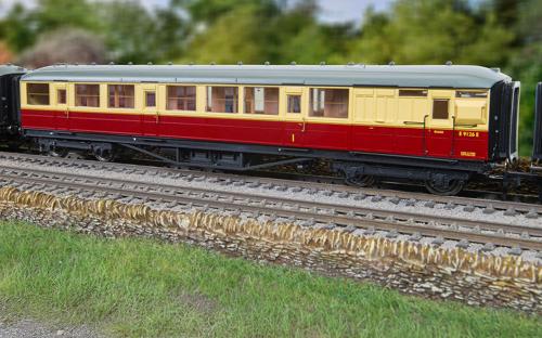Hornby Trains - BR Gresley Cmpste Brke E9126E