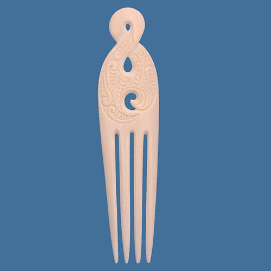 Extra large Bone Double Twist Heru (19 x 4cm) with unique design, symbolizing life's connections and enriching decor.