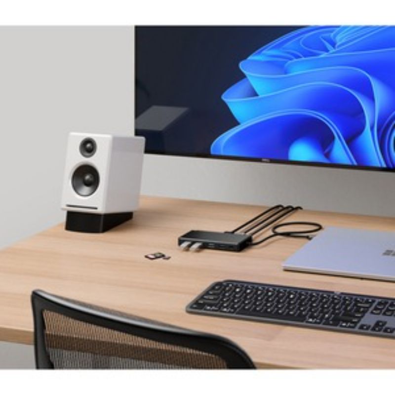 Alogic USB-C 12-in-1 Dual Display Mini Dock - MV2 with Triple Monitor Support and 1920p Resolution
