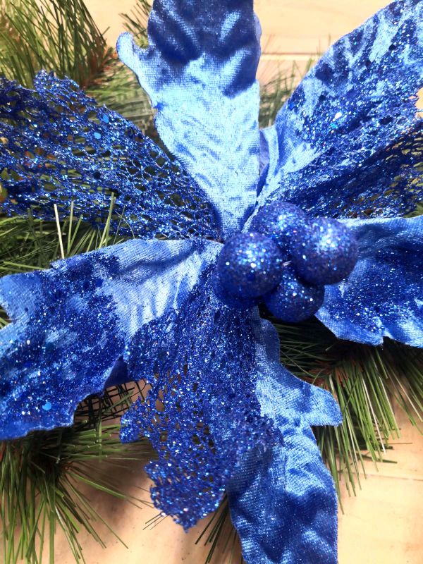 Flower-Poinsettia Metal & Mesh Head Blue