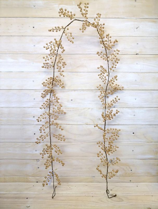 Artificial Berry Garland - Gold (6')