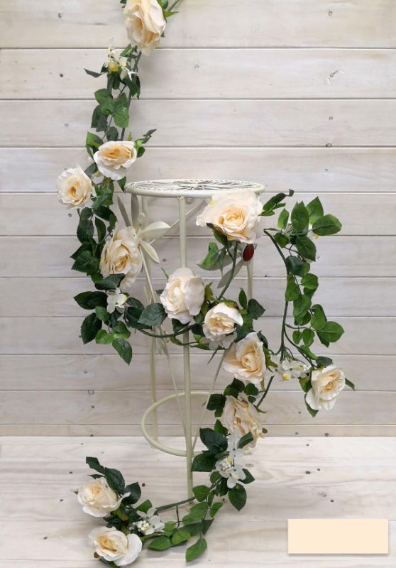 Artificial Rose Garland with Berries (Assorted)