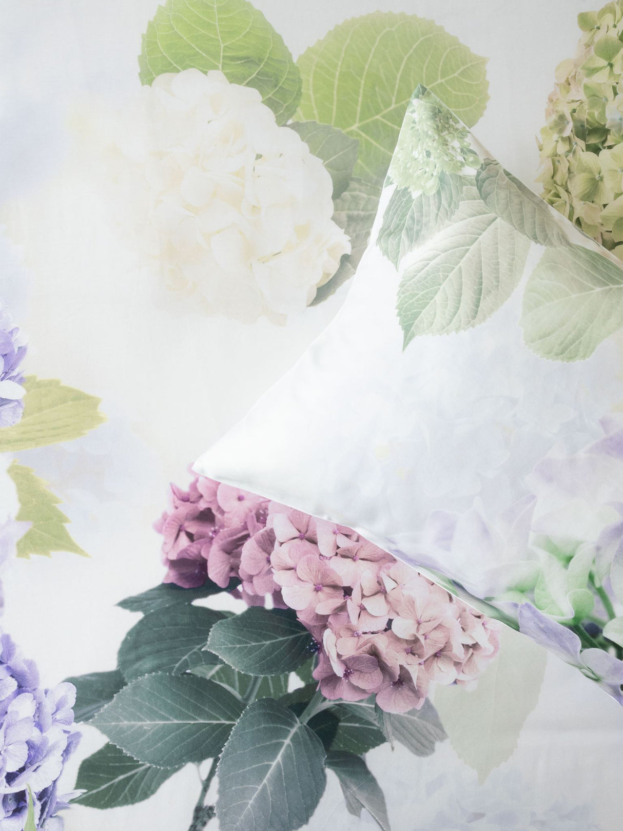 Queen - Thea Duvet Cover Set by Savona