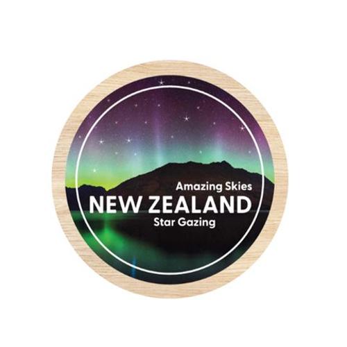 Magnet NZ Amazing Skies Round Wooden 70 Mm