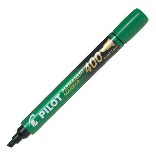 Set of 12 green Pilot SCA 400 permanent markers with chisel tip for bold, water-resistant markings on various surfaces.