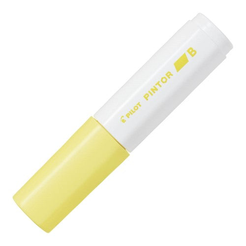 Set of 6 Pilot Pintor broad chisel pastel yellow markers for vibrant art on various surfaces.
