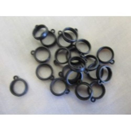Set of 20 durable 7mm plastic mast hoops for marine use, enhancing sail support and installation ease.