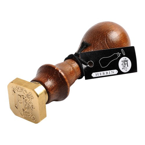 Herbin Wooden Handle Square Seal with Illuminated 'S', 20x20mm, perfect for elegant wax impressions on stationery.
