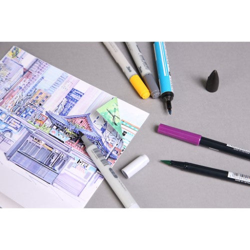 Clairefontaine Comic Book with 32 sheets of 220g paper, perfect for comics, manga, and detailed illustrations.