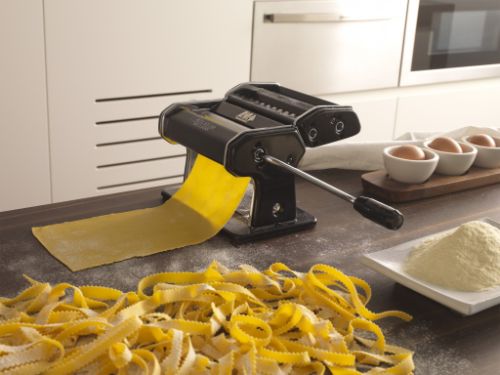 Atlas-150-Design-Pasta-Machine-Black