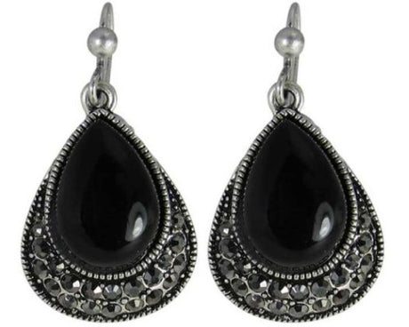 Antique black teardrop earrings with a vintage charm and modern style, perfect for any occasion.