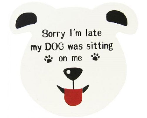 Cute dog head magnet for dog lovers, measuring 7 x 8 cm, perfect for notes and decoration.