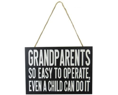 Charming MDF Family Hanger Sign G'Parent with rustic rope, perfect for grandparent home decor, measuring 17 cm x 12 cm.