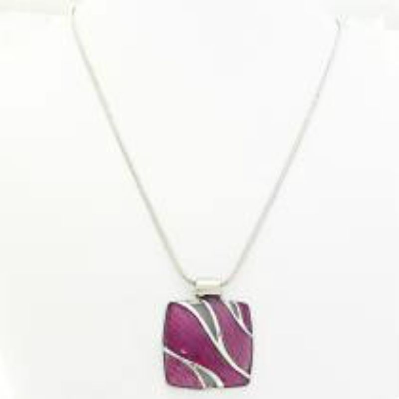 Handcrafted square-cut necklace featuring vibrant fuchsia stones, adding elegance to any outfit.