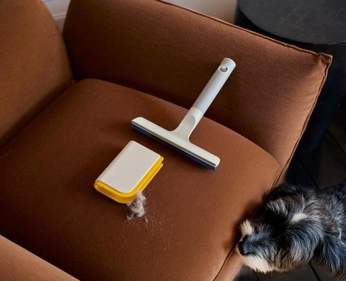 Joseph Joseph - CleanTech 2-in-1 Carpet Cleaning Tool