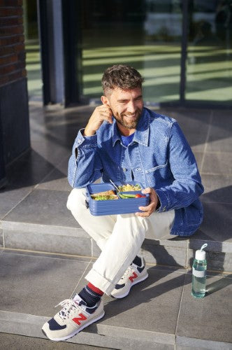 Large Vivid Mauve Bento Box by Mepal with two compartments, perfect for stylish meal storage and microwave safe.