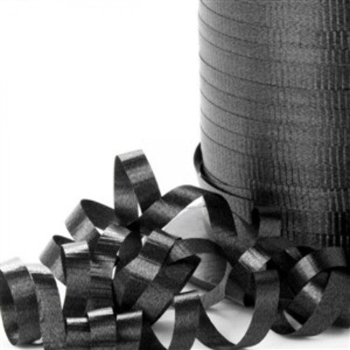 Black curling ribbon measuring 450m x 5mm, perfect for elegant gift wrapping and creative projects.
