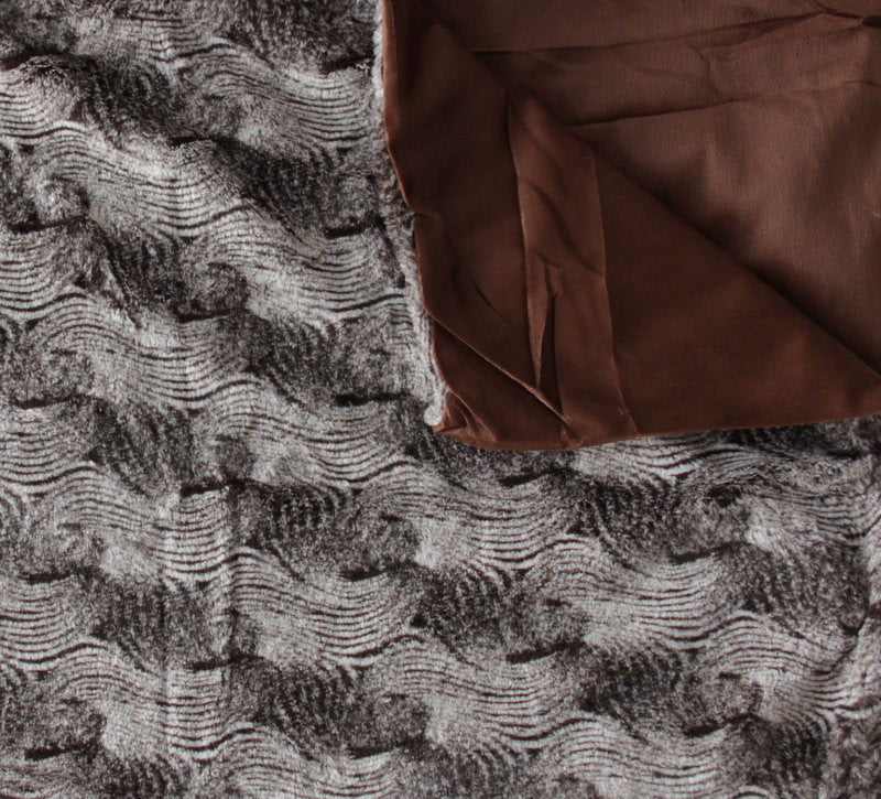 Throw / Blanket - Raked Sands Fur - 150 x 180 (Chocolate)