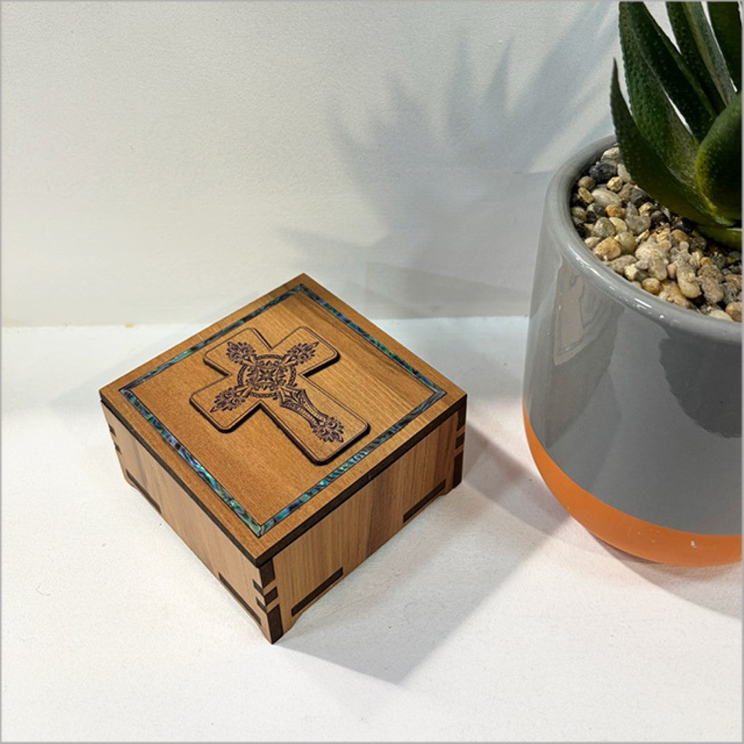Elegant small square trinket box with Paua inlay, perfect for storing jewelry and keepsakes.