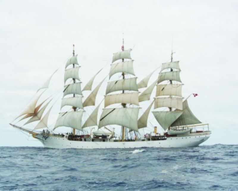 Detailed model of the 1/75 scale DANMARK, a steel-hulled training ship from Denmark, showcasing craftsmanship and maritime history.