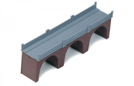 Hornby brick-built triple arch viaduct, 332mm long and 80mm high, enhances model railway landscapes and aesthetics.