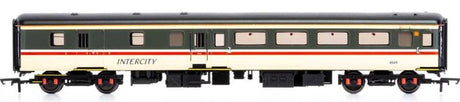 Hornby BR Intercity Mk2F Brake 2nd Open 9525 model train, 1/76 scale, features intricate detailing for realistic railway layouts.