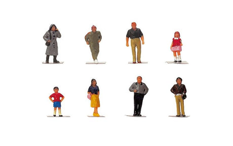 Hornby People Town set with 1/76 scale figurines, adding life and character to model railways and dioramas.