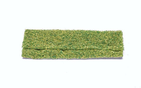 Light green wild grass foliage for model scenery, enhancing miniature landscapes with realistic texture and depth.