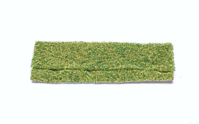 Light green wild grass foliage for model scenery, enhancing miniature landscapes with realistic texture and depth.
