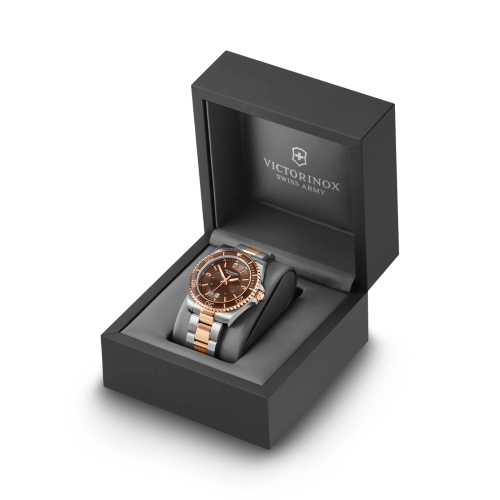 Watch - VICTORINOX Maverick 43mm SS Bracelet Brown Dial