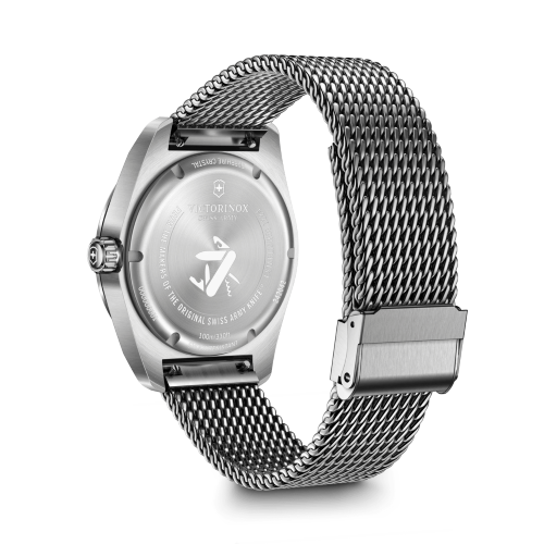 Watch - VICTORINOX Swiss Army 42mm SS Bracelet Blue Dial