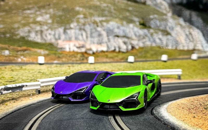 SCALEXTRIC SUPERCAR SHOWDOWN SET