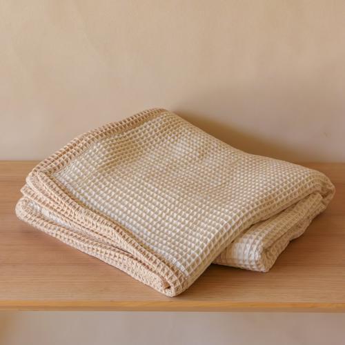 Akiiko Piqué Waffle Throw with Latte Border