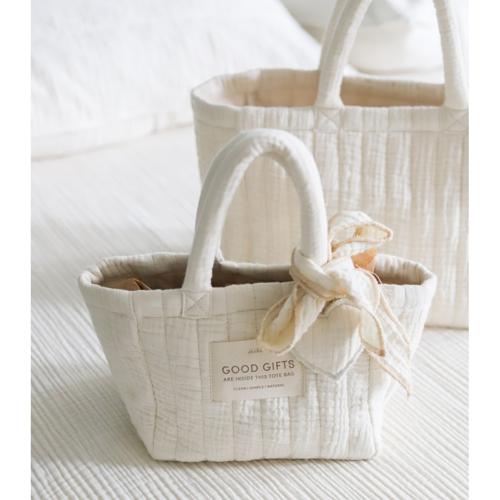 Akiiko Fyra Square Gift Tote - Small
