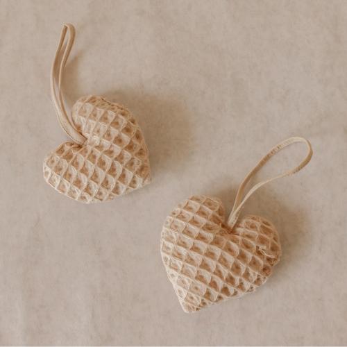 Akiiko Piqué Waffle PUffy Heart Charms - Small