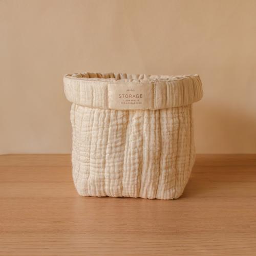 Akiiko Fyra Square Foldover Basket with Patch