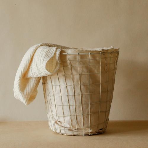 Akiiko Metal Laundry Basket with Grid Waffle Lining - Medium - White