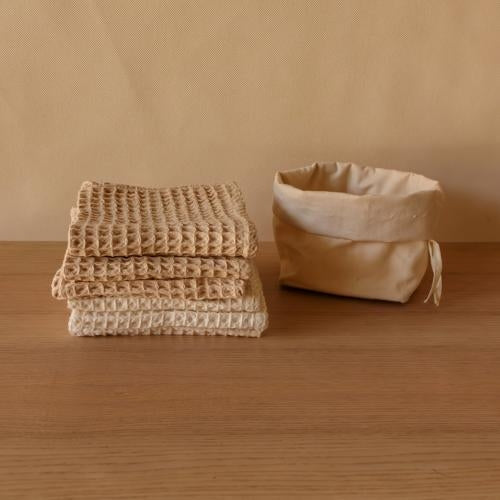 Akiiko Piqué Waffle Hand Towel Set - 3 Natural, 3 Latte, 1 Pouch 130x130x230mm