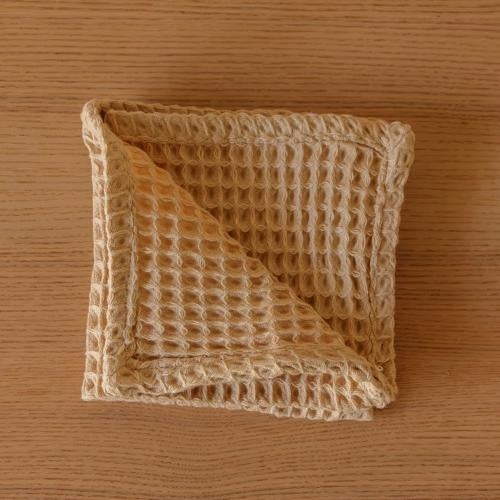 Akiiko Piqué Waffle Hand Towel Set - 3 Natural, 3 Latte, 1 Pouch 130x130x230mm