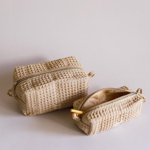 Akiiko Piqué Waffle Block Pouch - Small - Wheat