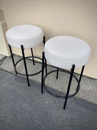 Barstool with White Boucle Fabric / Black Steel Frame