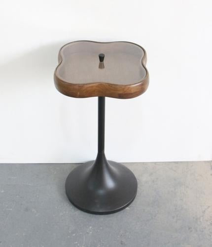 Clover Side Table withglass Lid Walnut / Black